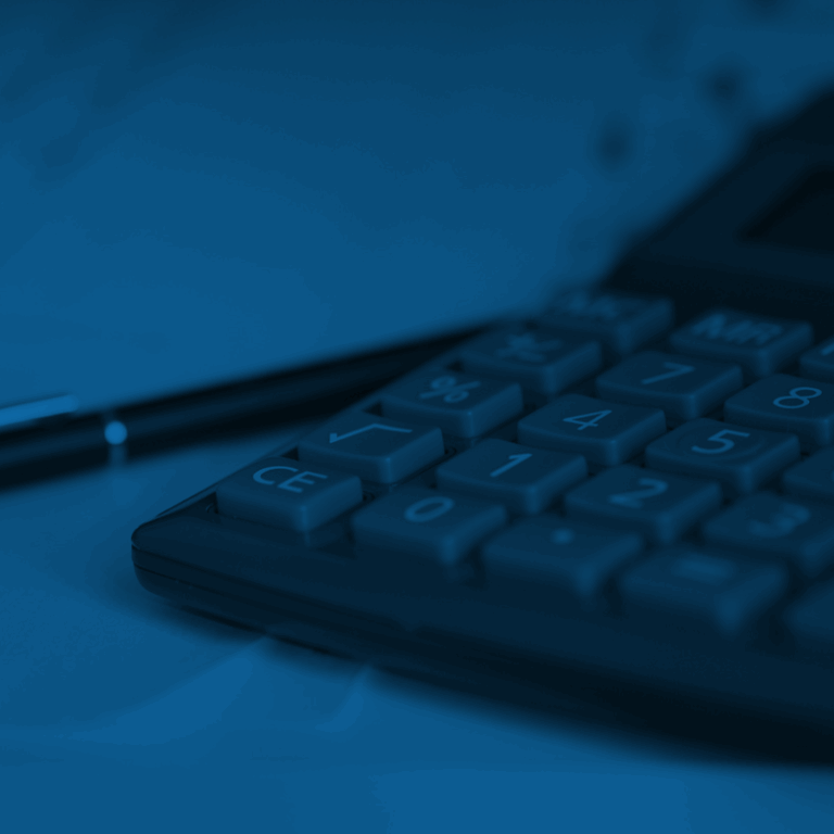 Como utilizar dados da fatura de energia para comprovar economia para grandes empresas?